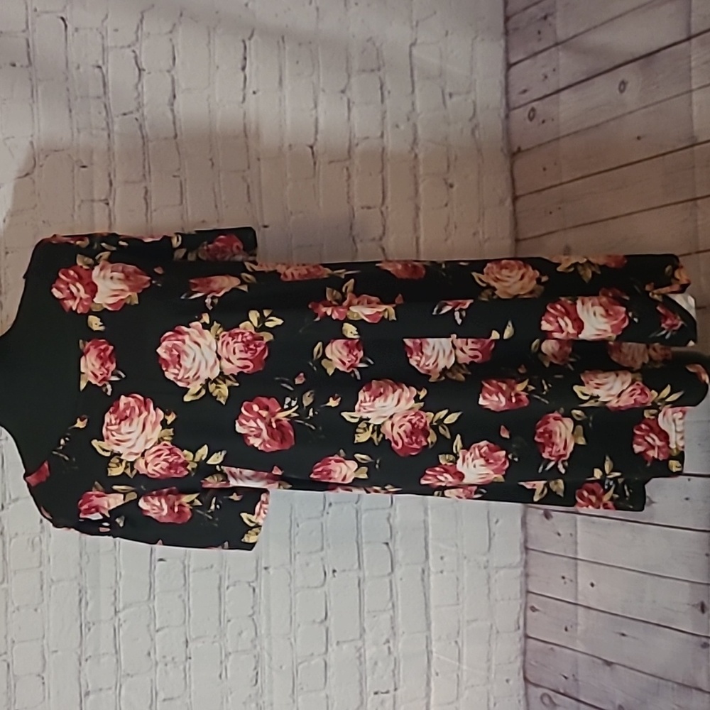 Black Short Sleeve size 2X Dress Pink Rose Floral Knee Length Cotton